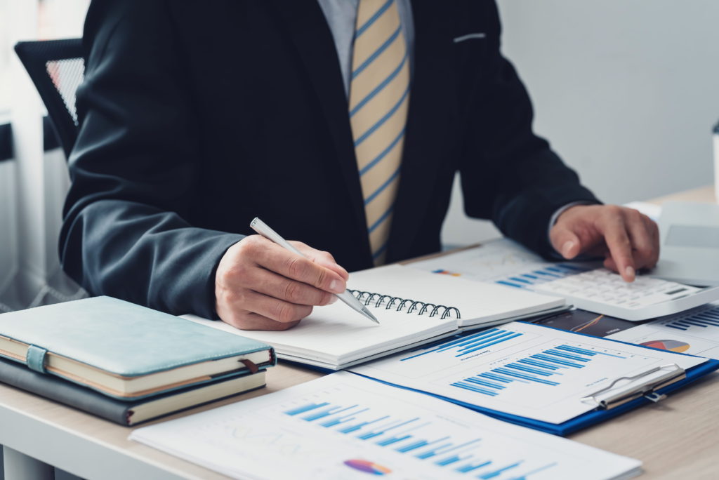 AUSTRAC AMLCTF Starter Kit for Accountants and TCSPs A Summary Guide to Compliance Readiness